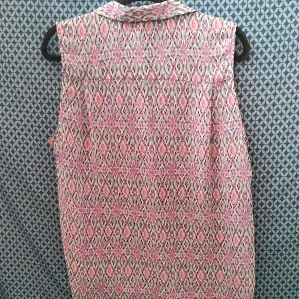 H&M - Sheer buttoned down, collard tank top with stained glass pattern. Size- 14 - Picture 7 of 8